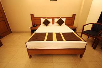 Crystal Guest House, Gurgaon 5